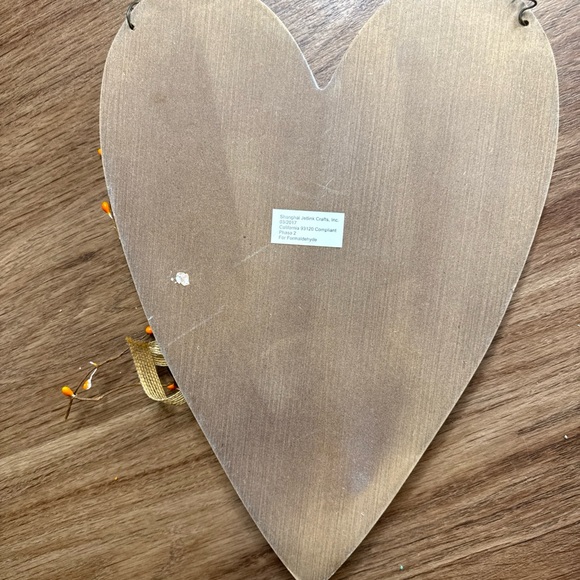 Heart Shaped Welcome Sign with Floral Decor - Picture 6 of 6